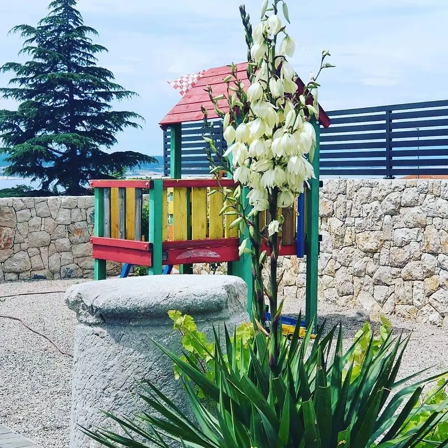 Pansion Preza Hotell Selce Kroatien