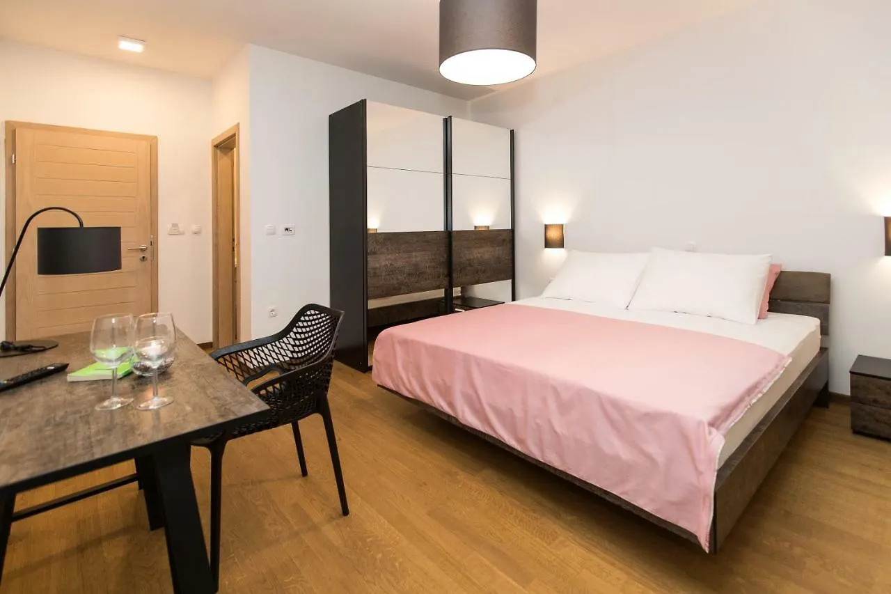Pensionat Pansion Preza Hotell Selce