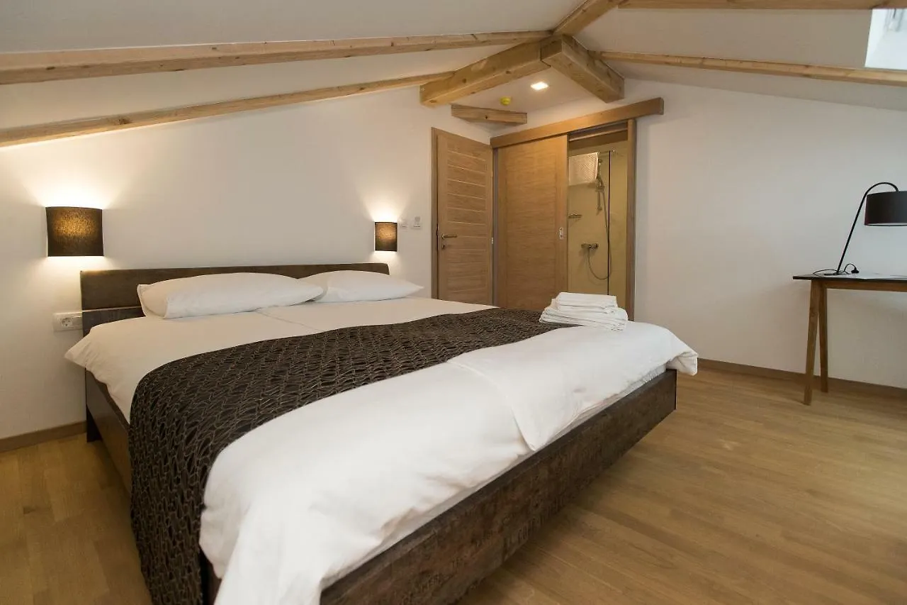 Pansion Preza Hotell Selce Kroatien